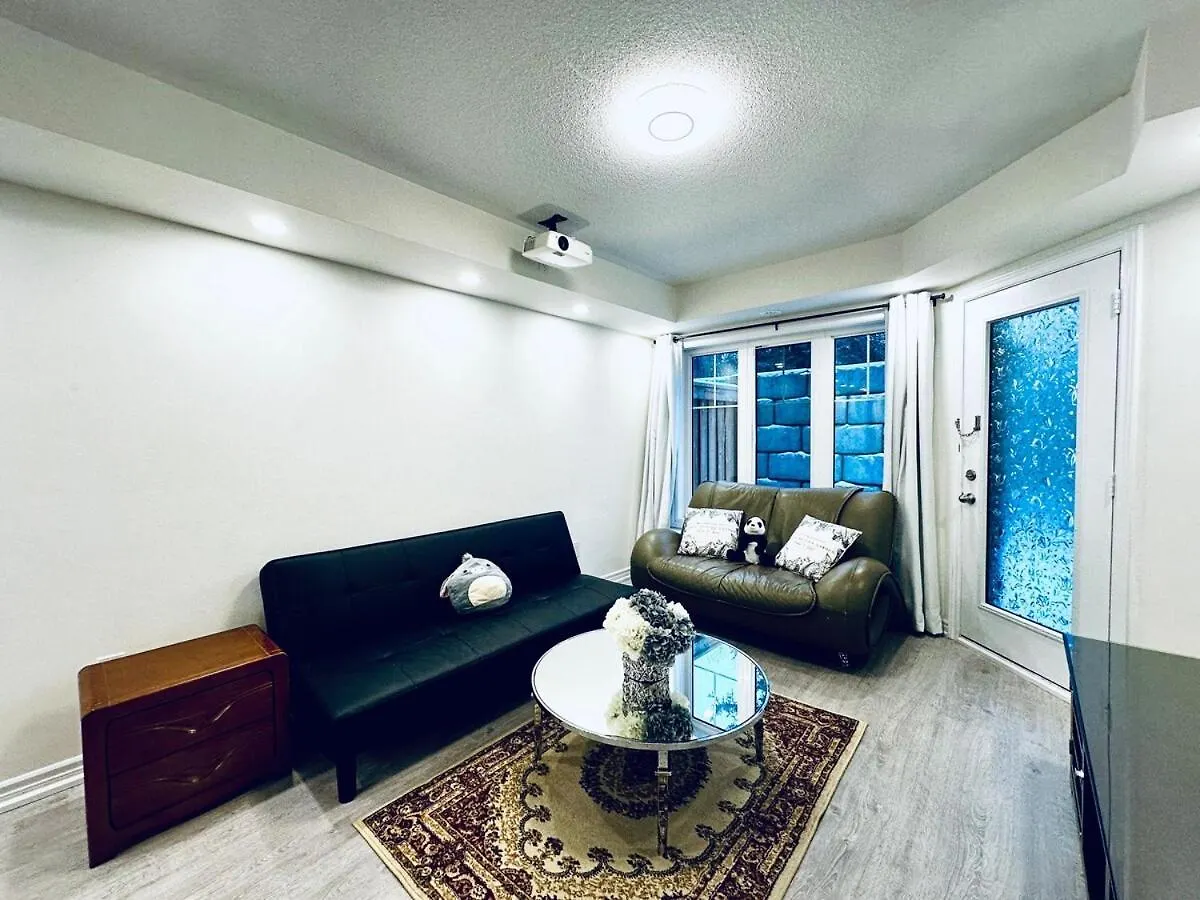 Peaceful And Cozy Vacation Home Close To 401 And 404 토론토 0*,