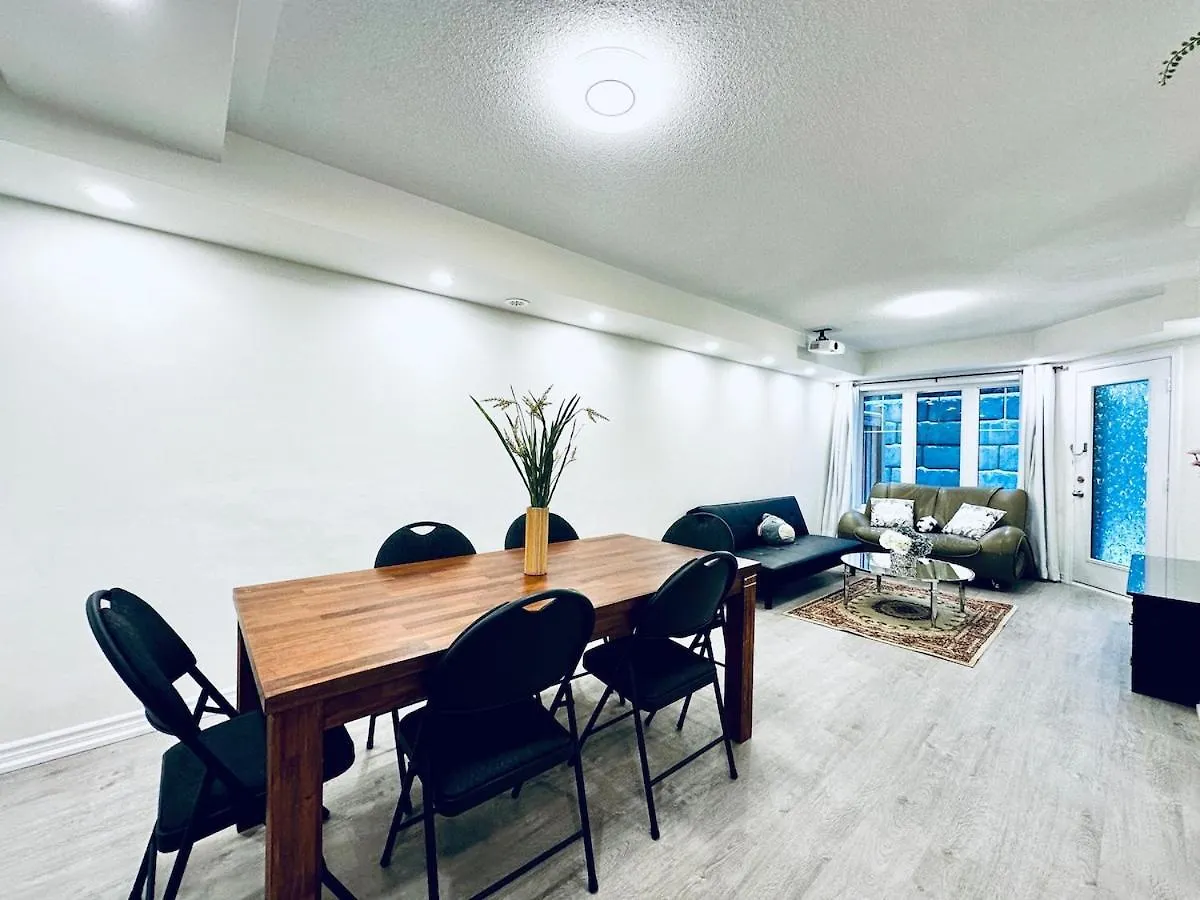 Apartment Peaceful And Cozy Vacation Home Close To 401 And 404 Toronto Canada